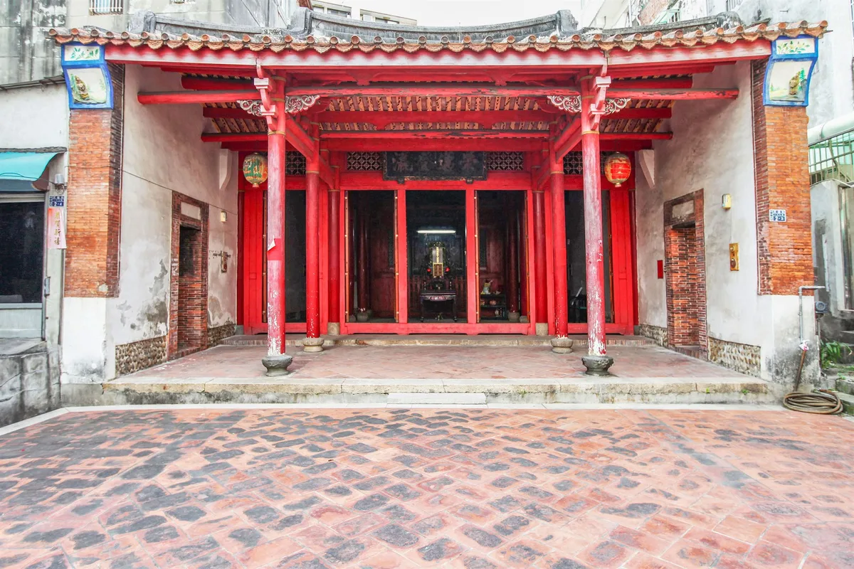 懷忠祠