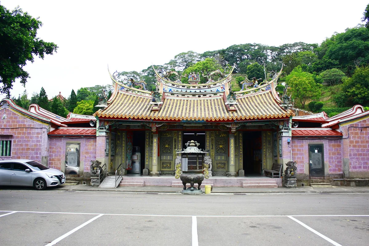 財團法人台灣省新竹縣犁頭山蓮華寺
