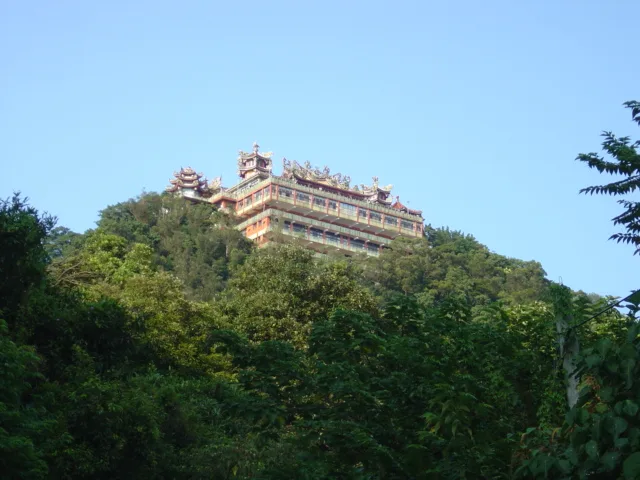 碧山巖開漳聖王廟