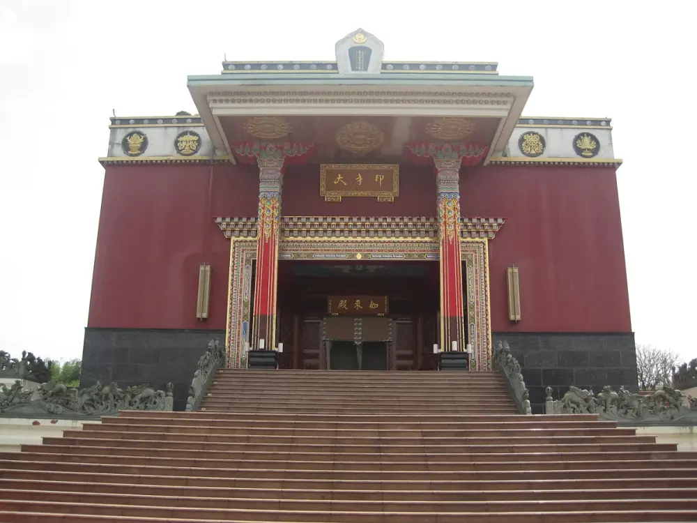 噶瑪噶居寺
